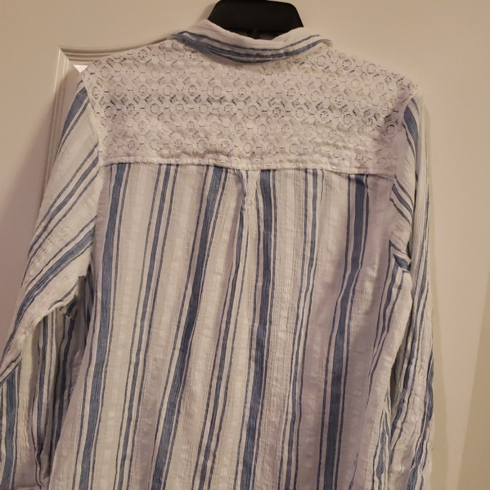 Catherine's blue and white striped button down - Picture 4 of 4